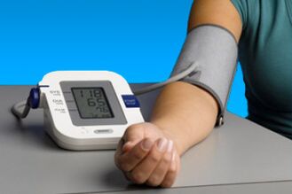 Control of blood pressure in hypertension to prevent negative consequences